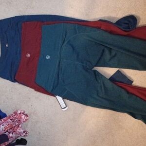 L3-👌 - Lot of 3 - Capric Slim Fit Leggings Wine, Navy, Teal Colors - sz Large